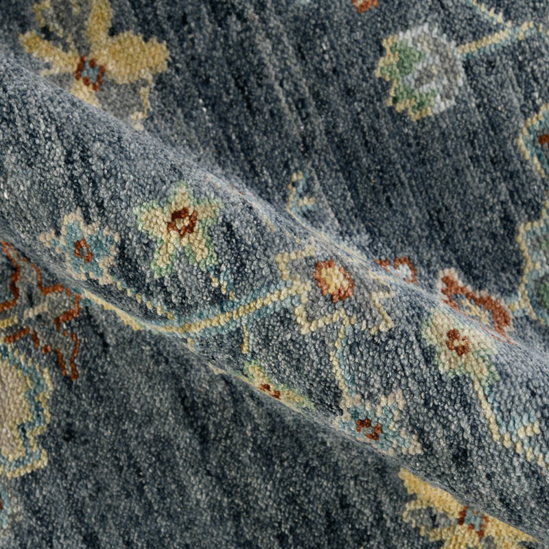 Jaigarh Wool Geometric Area Rug, Rectangle 2' x 3'