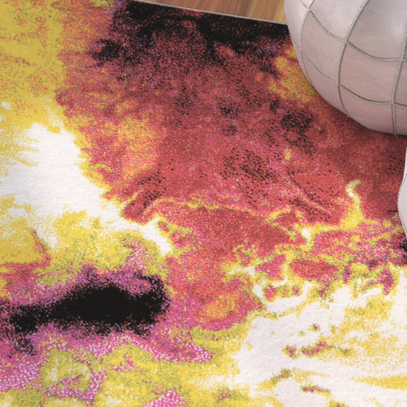 Lindie Abstract Indoor Rug, Rectangle 5' x 7'6"