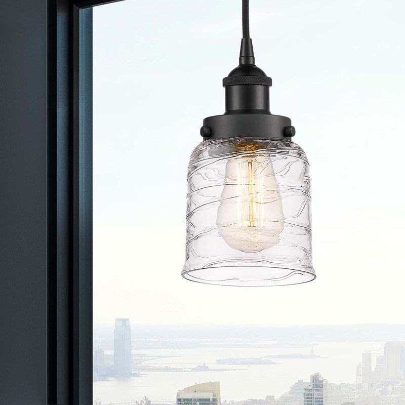 Luminaire suspendu en forme de cloche à 1 lumière Buckhall, H 9,5 po x l 5 po x P 5 po, Tourbillon déco transparent, Noir mat