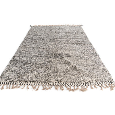 Tapis noir et blanc Mosser