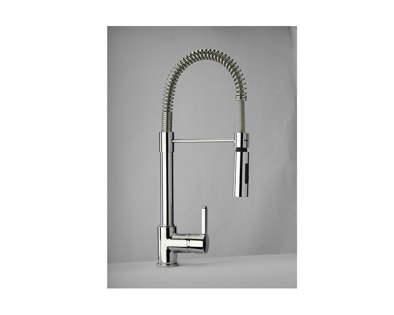 Piralla Arena Pull Down Kitchen Faucet