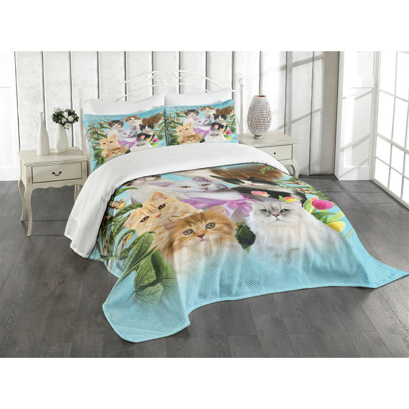 Queen White Quilted Cat Lover Bedspread Set