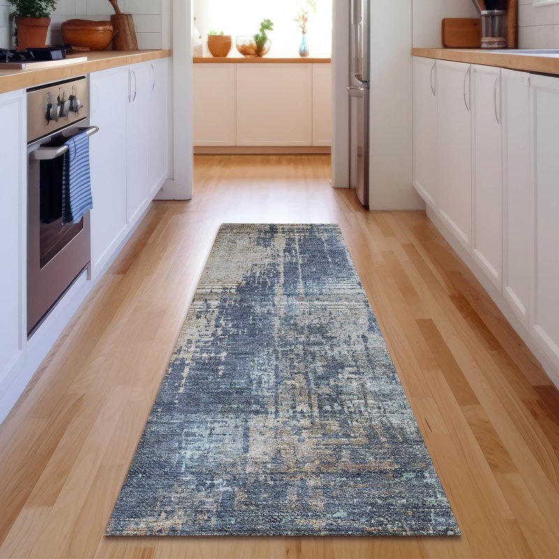 Tapis bleu marine de qualité supérieure lavable à la machine Prisco, Tapis de couloir 2 pi 3 po x 7 pi 6 po