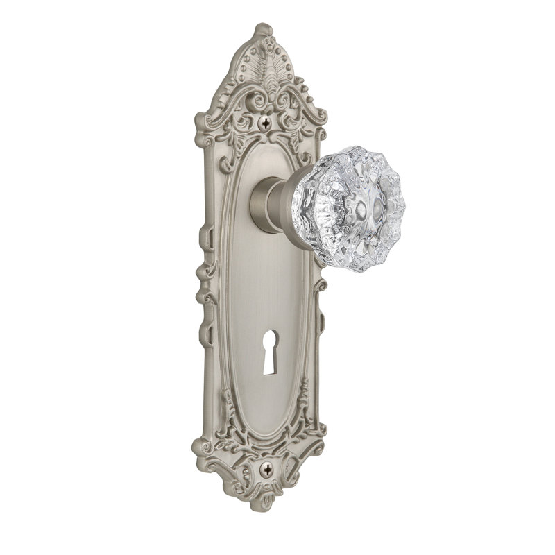 Victorian Plate with Decorative Keyhole and Crystal Door Knob, 2-3/8", Satin Nickel