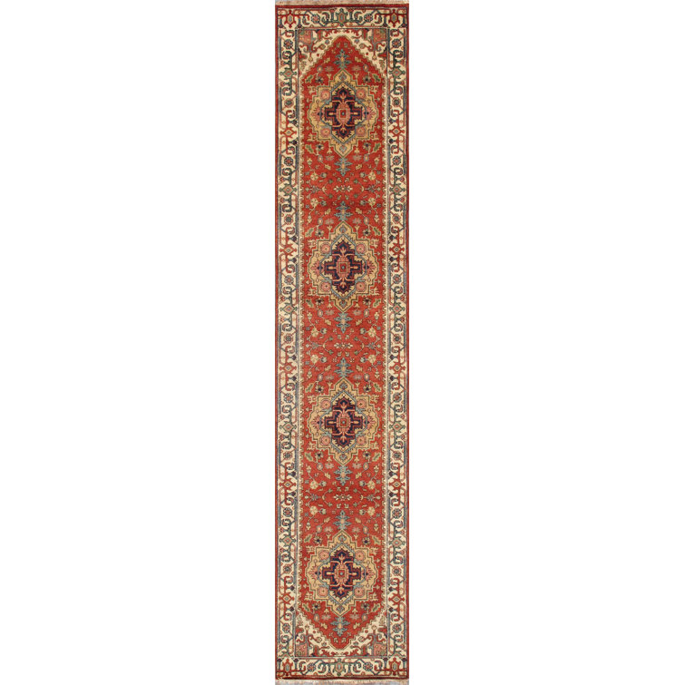 Serapi Hand Knotted Wool Oriental Area Rug in Ivory