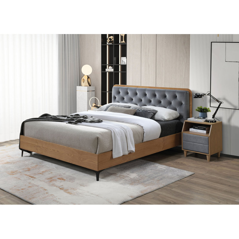 Cilicia Upholstered Bed