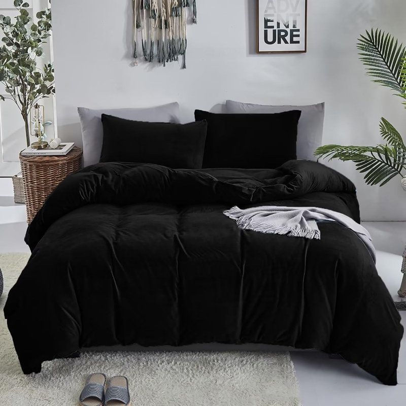 Velvet Comforter Flannel 3 PCs Bedding Set Farmhouse Warm Bed Comforter Set, Full Comforter + 2 Pillowcases, Black