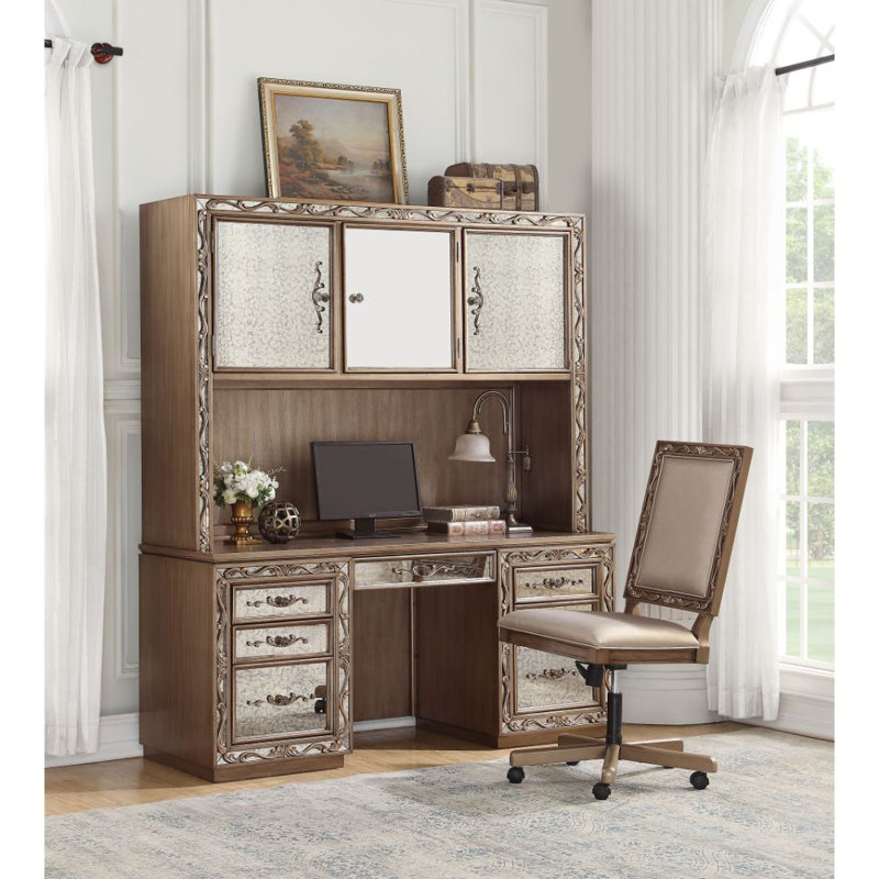 EXECUTIVE COMPUTER DESK W/HUTCH