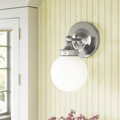 Applique murale de salle de bain en nickel satiné à intensité variable 1 lumière Dannilyn
