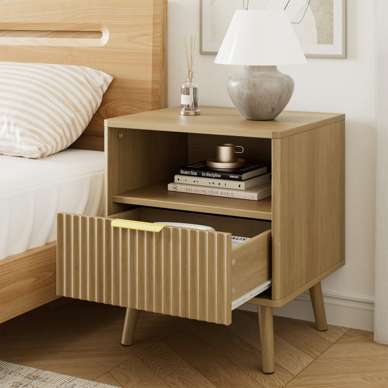 Fluted Nightstand With Curved Profile Design, End Table W/Storage, Bedside Table For Bedroom, Living Room, Oak, 1 Piece