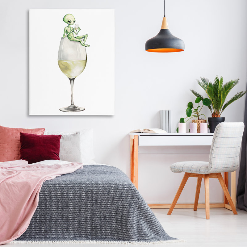 Alien perché sur une toile de verre de champagne, design par Lil 'Rue, H 48 po x l 36 po