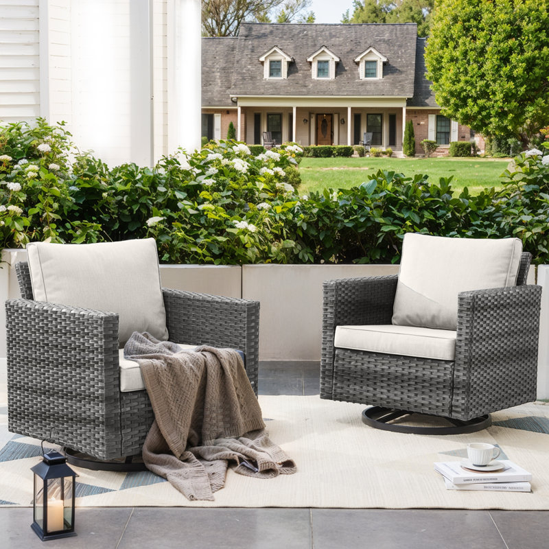 Chaises pivotantes pivotantes en osier avec coussins en oléfine Naresa, Beige, Gris