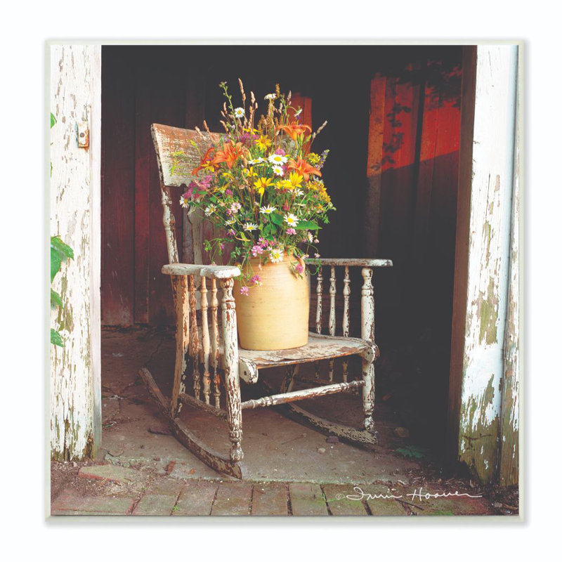 Illustration d'un pot de fleur de grange sur une vieille chaise berçante par Penny Lane, impression de photo, Plaque murale