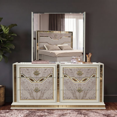 Ensemble de chambre à coucher 4 pièces Sharada