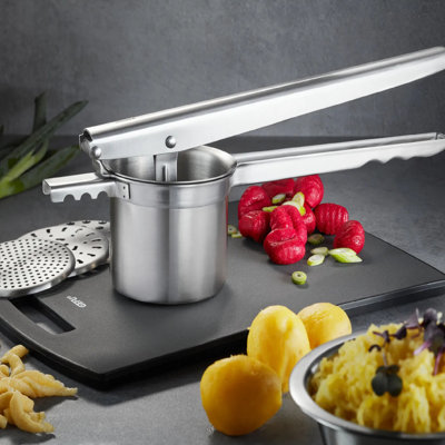 Gefu Stainless Steel Citrus Squeezer