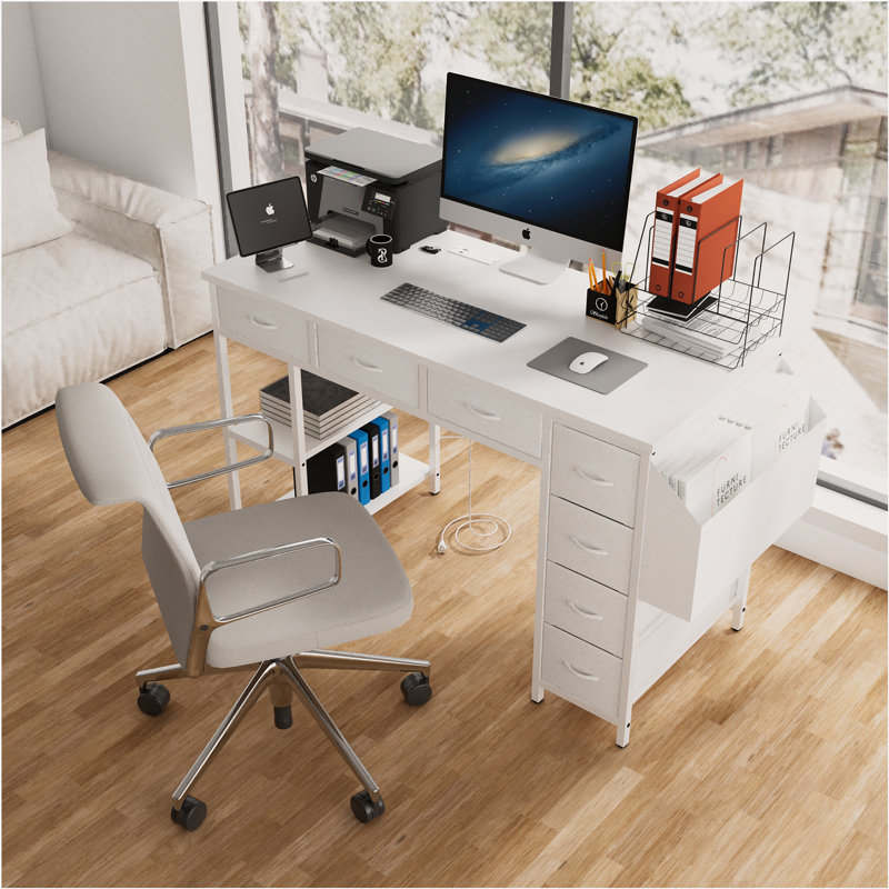 Bureau d'ordinateur 47 po avec prise de courant, bureau d'écriture avec 7 tiroirs en tissu, tiroirs de coiffeuse et grande poche latérale