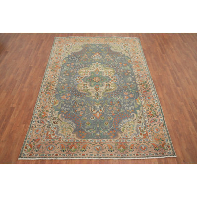 Tapis traditionnel floral 7 x 10