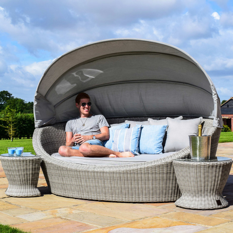 Errrado Rattan Daybed