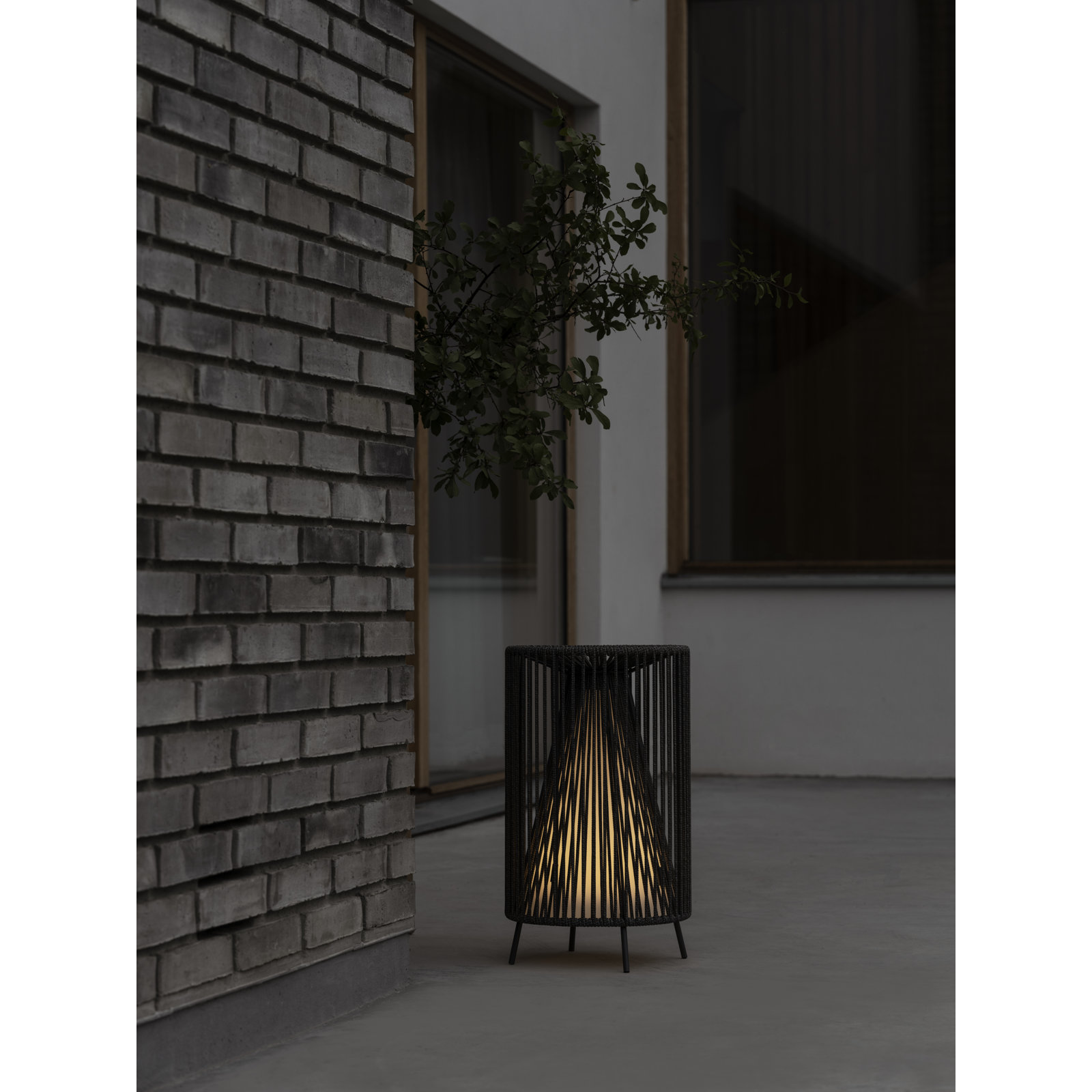 ROPE Rechargeable Mobile LED Outdoor Floor Lamp 21.8"