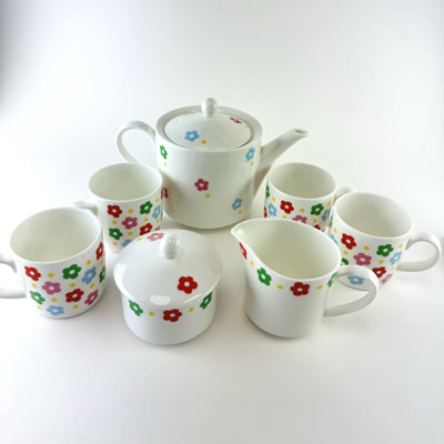 Bone China Dinnerware and Serveware. 7 Piece Tea Set, Service for 4. Colorful Daisy Flowers Collection