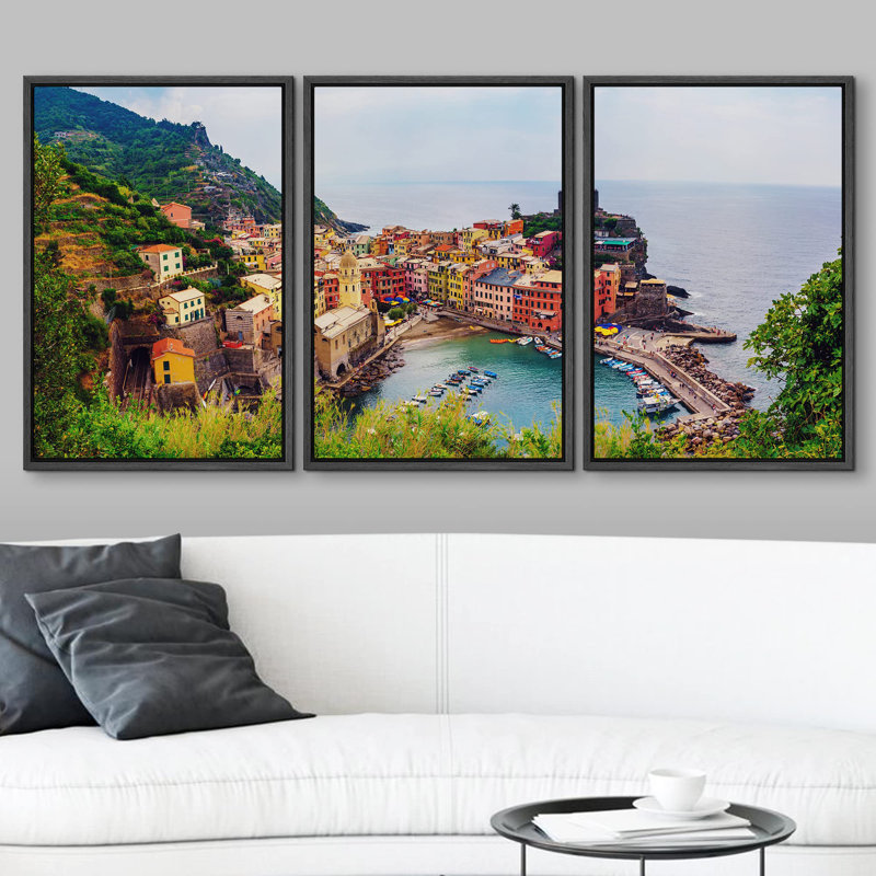Vue de la maison colorée côtière de Cinque Terre, Italie, H 24 po x l 48 po, Cadre flottant noir