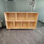 Bibliothèque en bois, bibliothèque à 2 niveaux, 7 compartiments de rangement, bibliothèque ouverte avec pieds pour le bureau personnel, le salon, le bureau