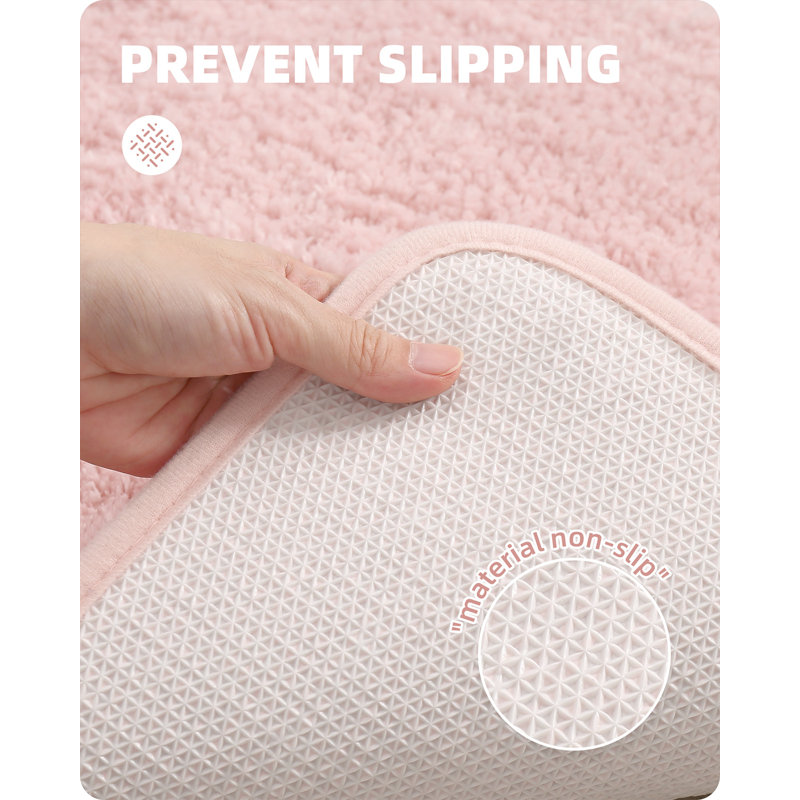 Tapis pour salle de bain Gaenside, L 32 po x l 20 po, Rose