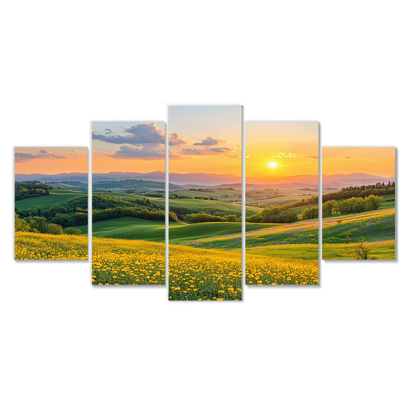 «Countryside Rolling Hills At Golden Hour I», art mural campagne - ensemble d'art mural campagne
