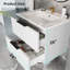 Meuble-lavabo de salle de bain avec lavabo en céramique-558856187-558856184