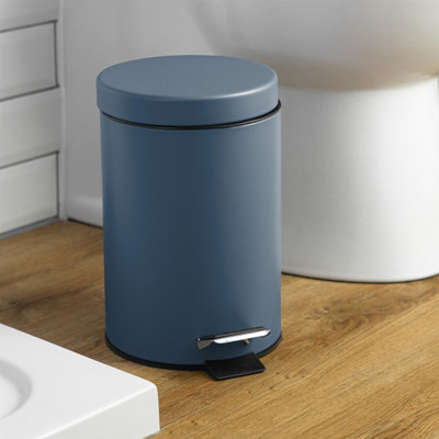 Harbour Housewares 3L Square Bathroom Pedal Bin
