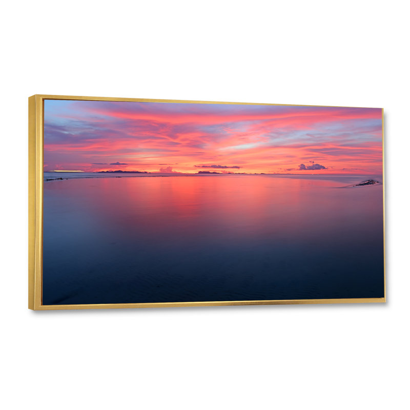 «Vibrant Panoramic Tropical Seascape Sunset» - photographie sur toile, H 8 po x l 12 po x P 1 po, Encadrement doré
