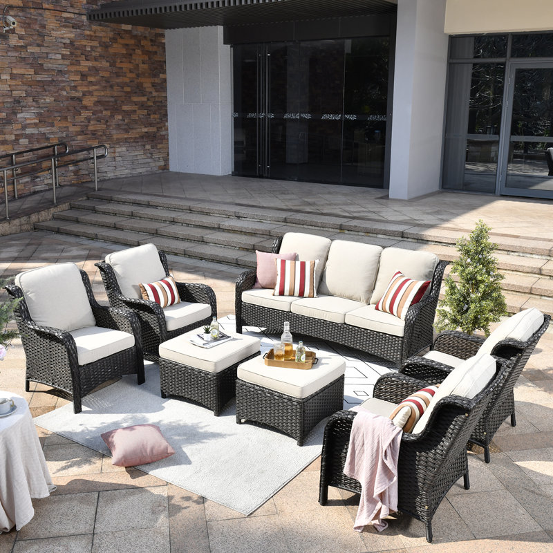Mobilier d'extérieur en osier 7 pièces incluant canapé, chaise simple et pied, Brun, Beige