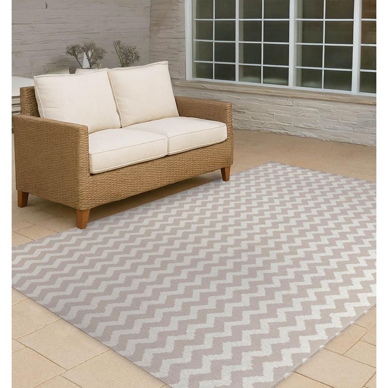 Tapis d'extérieur antidérapant Chevy Tribal, Rectangle 5 pi x 7 pi