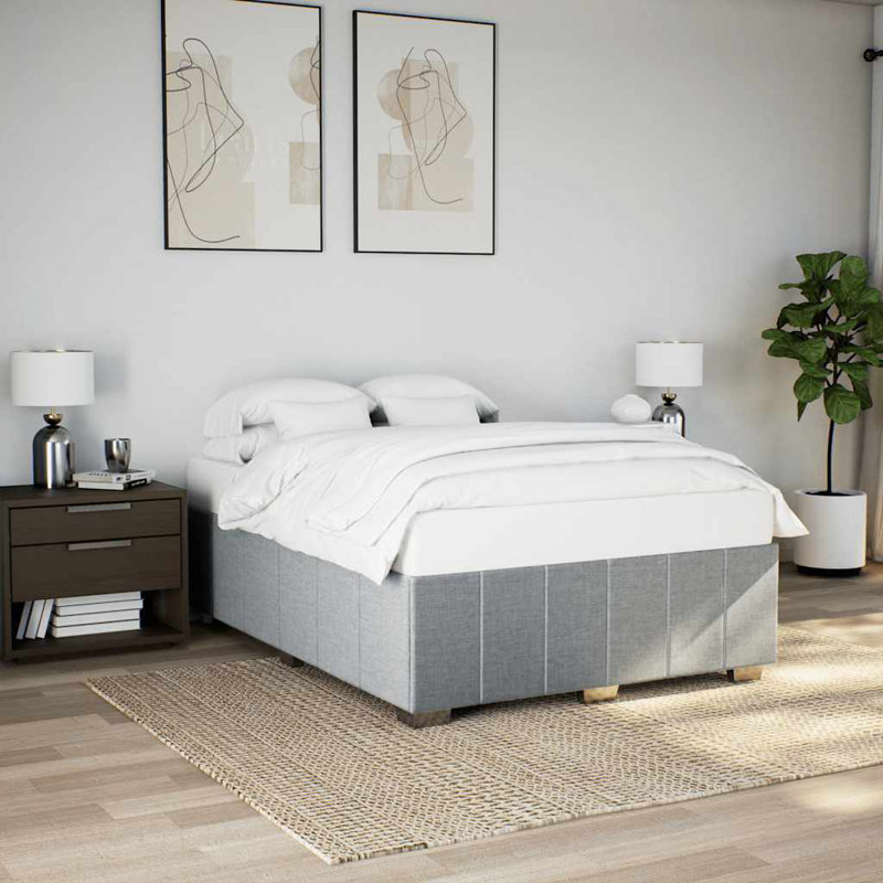 Structure de lit Latitude Run® sans tissu pour matelas, Gris clair, Grand lit