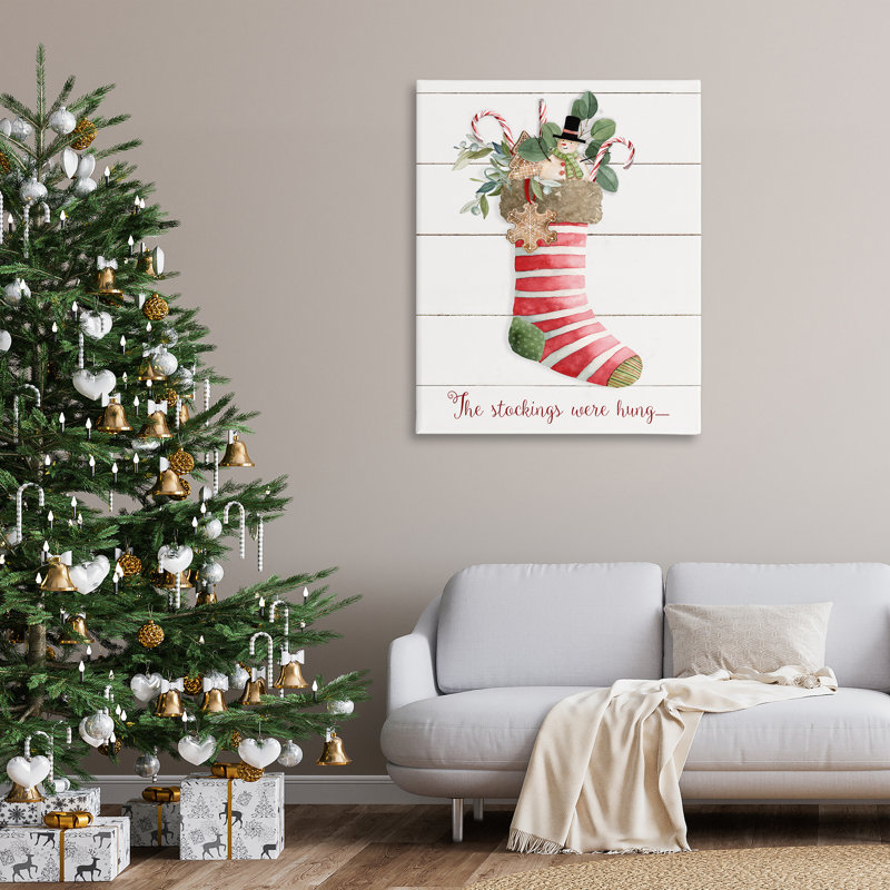Art mural en toile rayée avec chaussette de Noël par Livi Finn, H 48 po x l 36 po