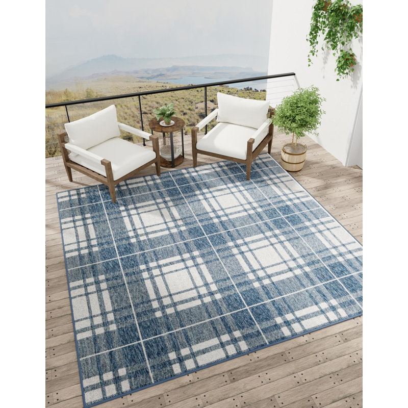 Tapis intérieur / extérieur pour jardin à carreaux bleu, Carré 7 pi 10 po