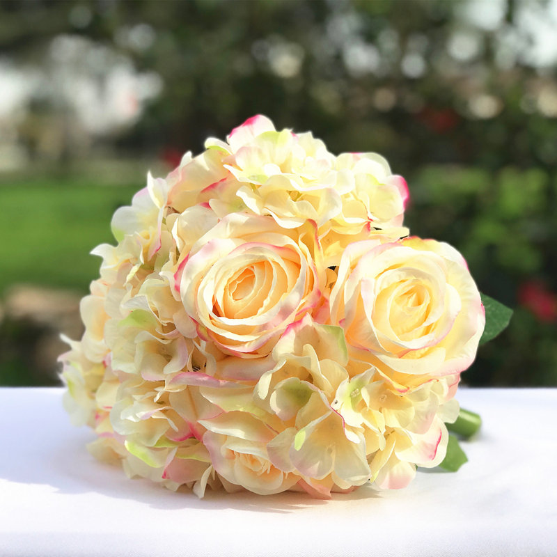 Agencement floral artificiel roses et hortensias, Jaune