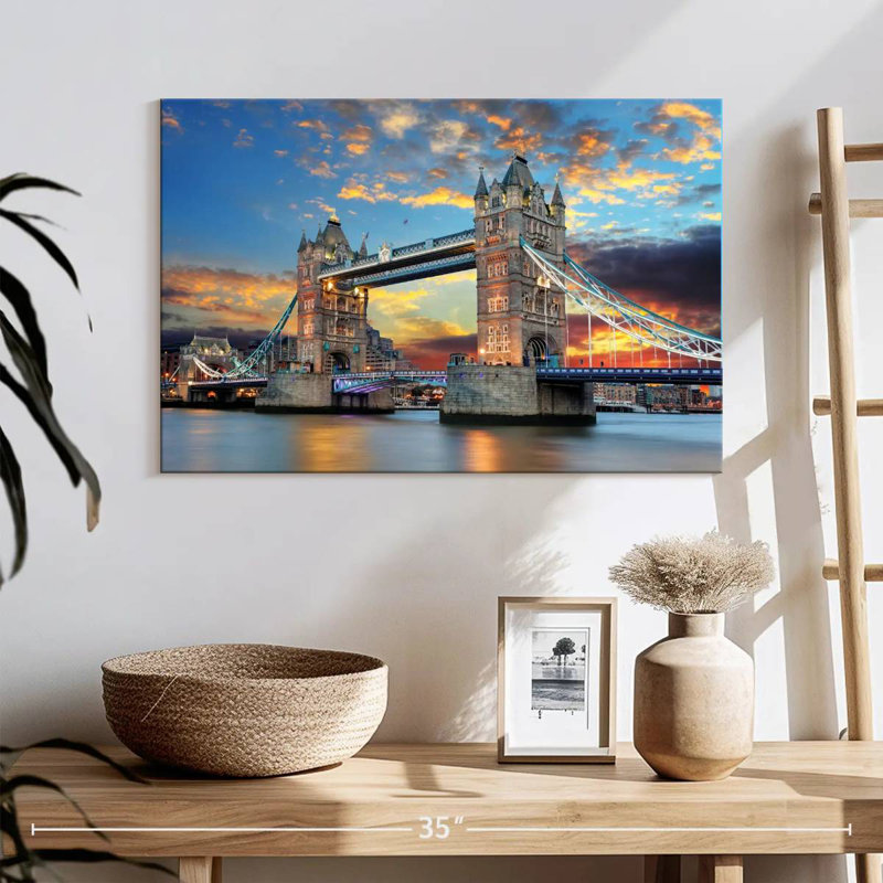 Nicci Tower Bridge At Dusk, 16" H x 24" W