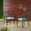 Chaise de salle à manger d'extérieur pour cour de jardin-123986392