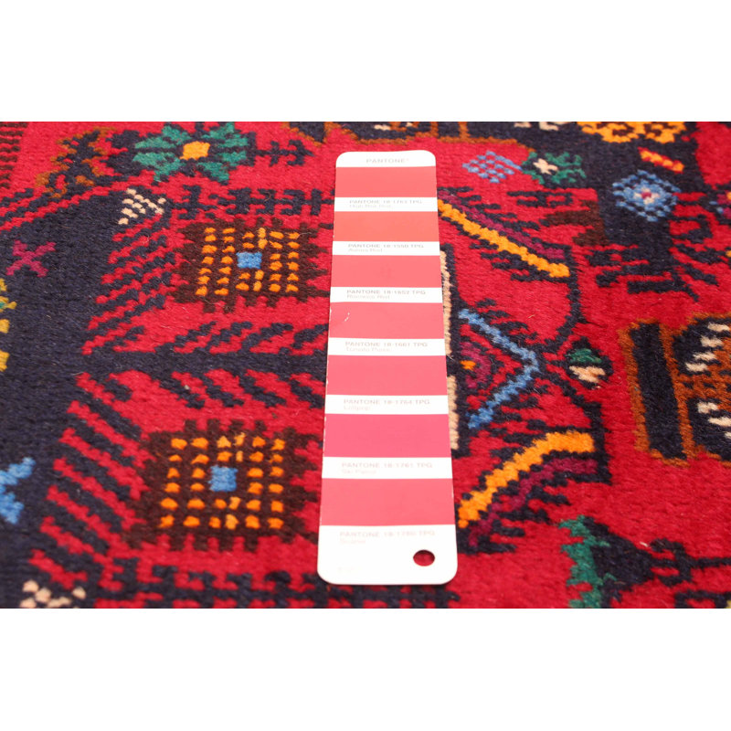 Tapis rouge Teimani 3 pi 6 po x 6 pi 6 po