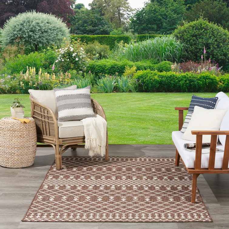 Tonnele Geometric Machine Woven Polypropylene/Polyester Indoor/Outdoor Area Rug in Natural