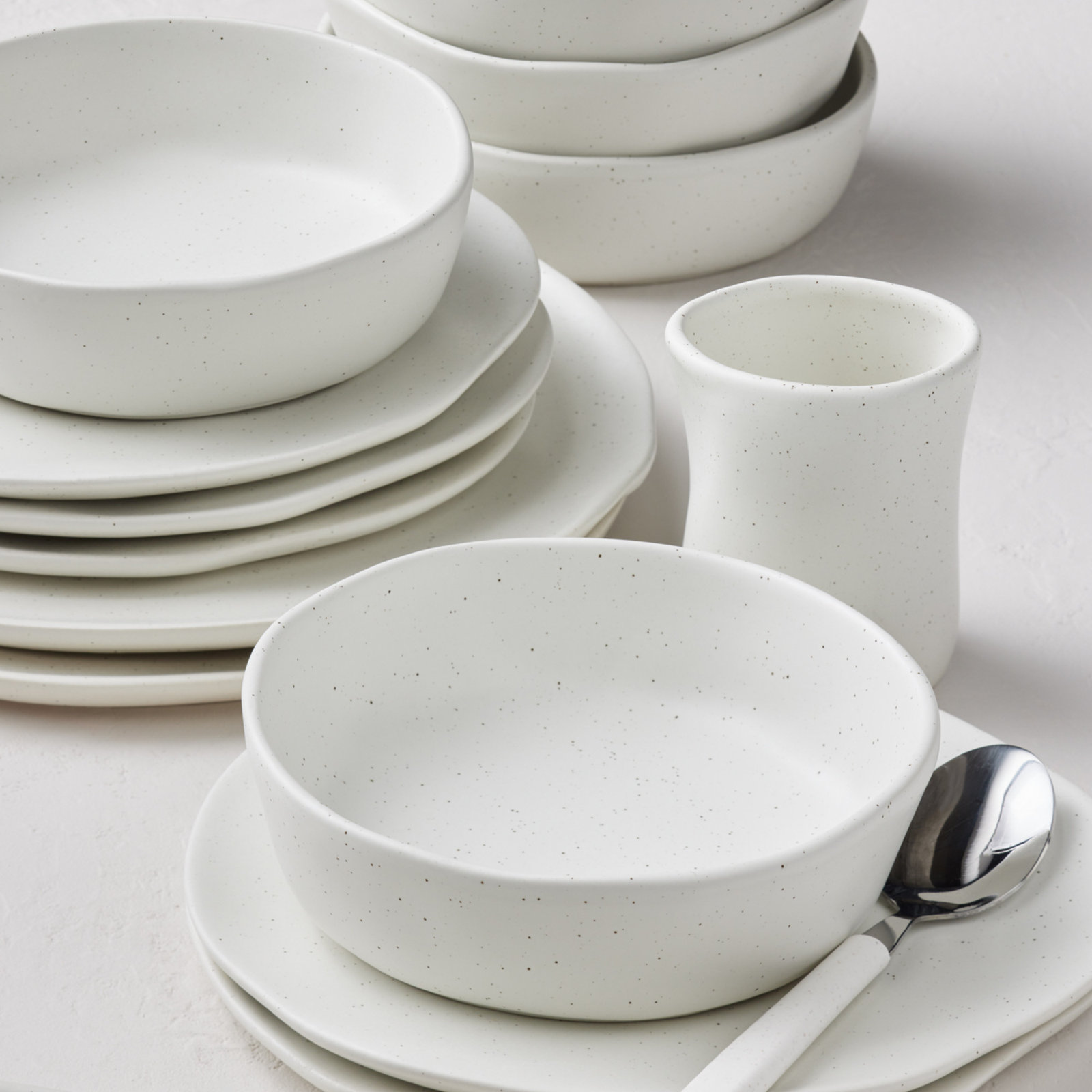 Hekonda Stoneware Dinnerware Set, White Speckled