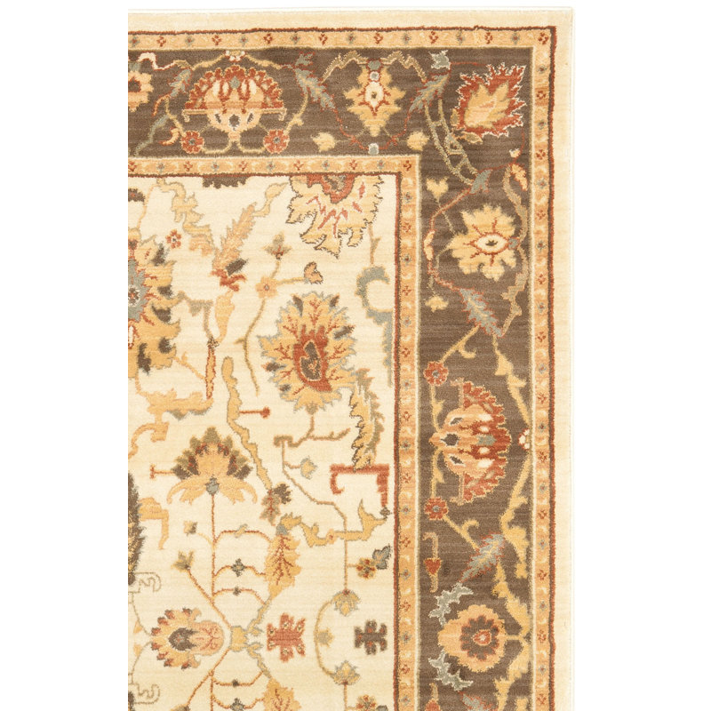 Tapis crème / brun Christensen, Rectangle 4 pi x 5 pi 7 po