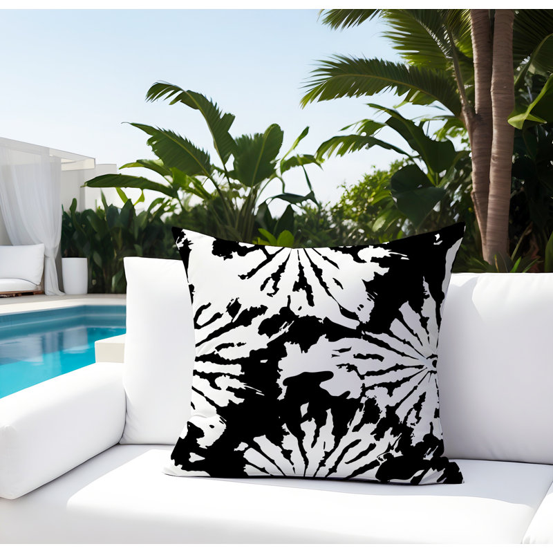 Coussin Cecil, H 15 po x l 15 po, Noir / blanc