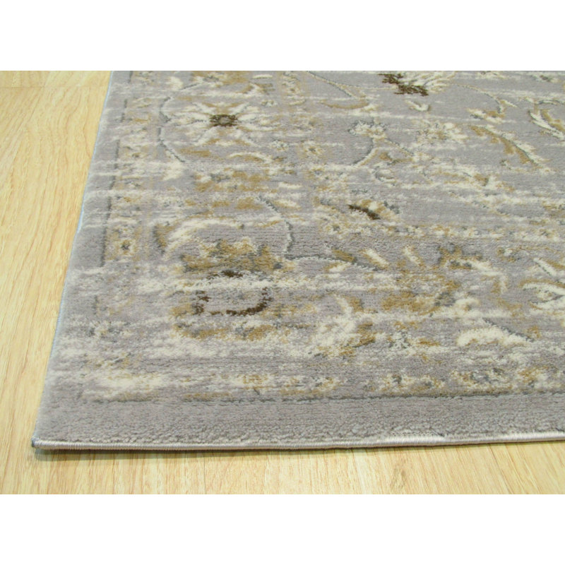 Floral Area Rug in Gray, 5' x 7'