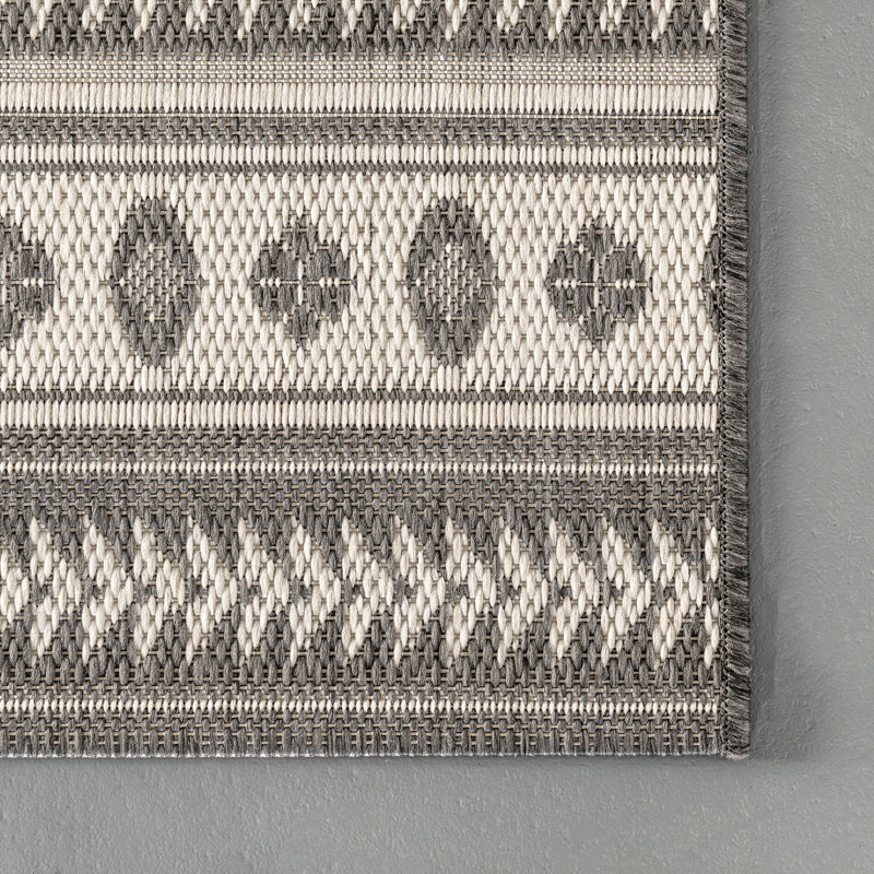 Tapis gris Acantha, Rectangle 5 pi 3 po x 7 pi 6 po