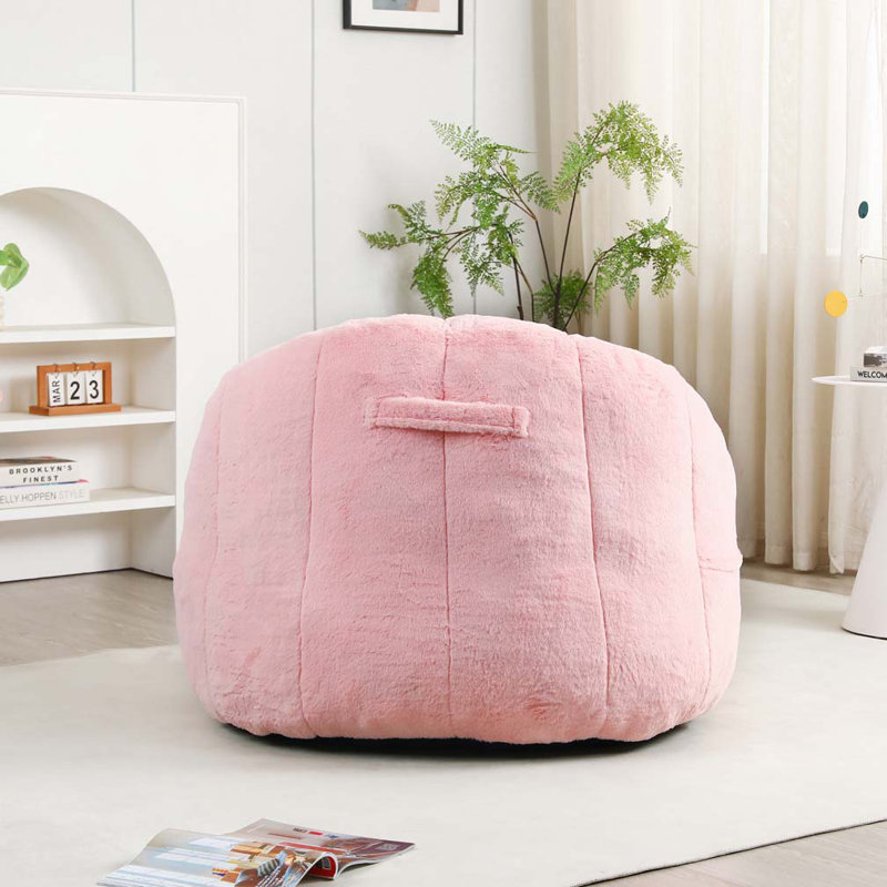 Fauteuil à billes, Fausse fourrure rose