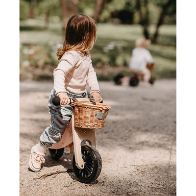 Ensemble de jouets pour enfants Kinderfeets avec casque réglable et vélo d'équilibre Tiny Tot