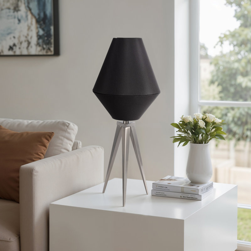 Lampe de table à trépied en métal 27 po, noire - 12 po x 12 po x 27 po