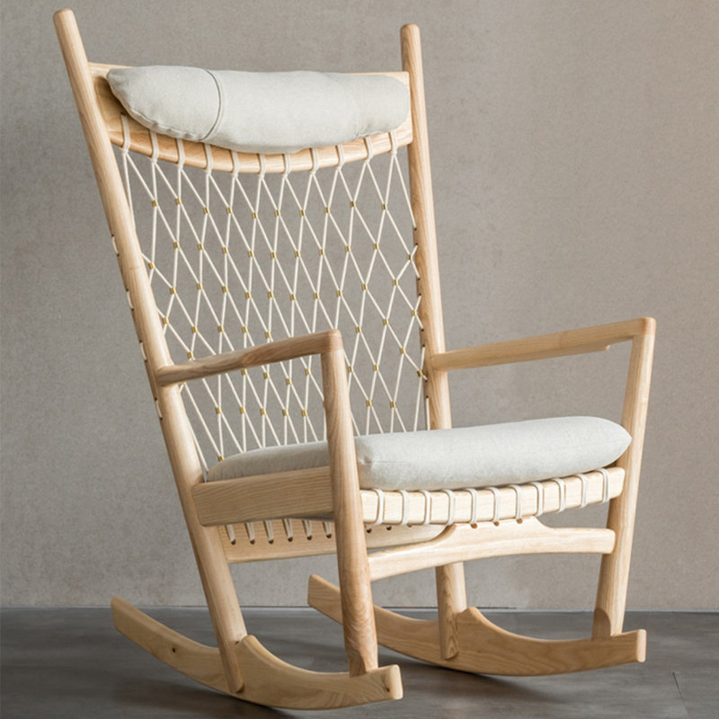Chaise berçante en bois massif